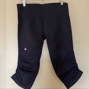 Seamless crop leggings